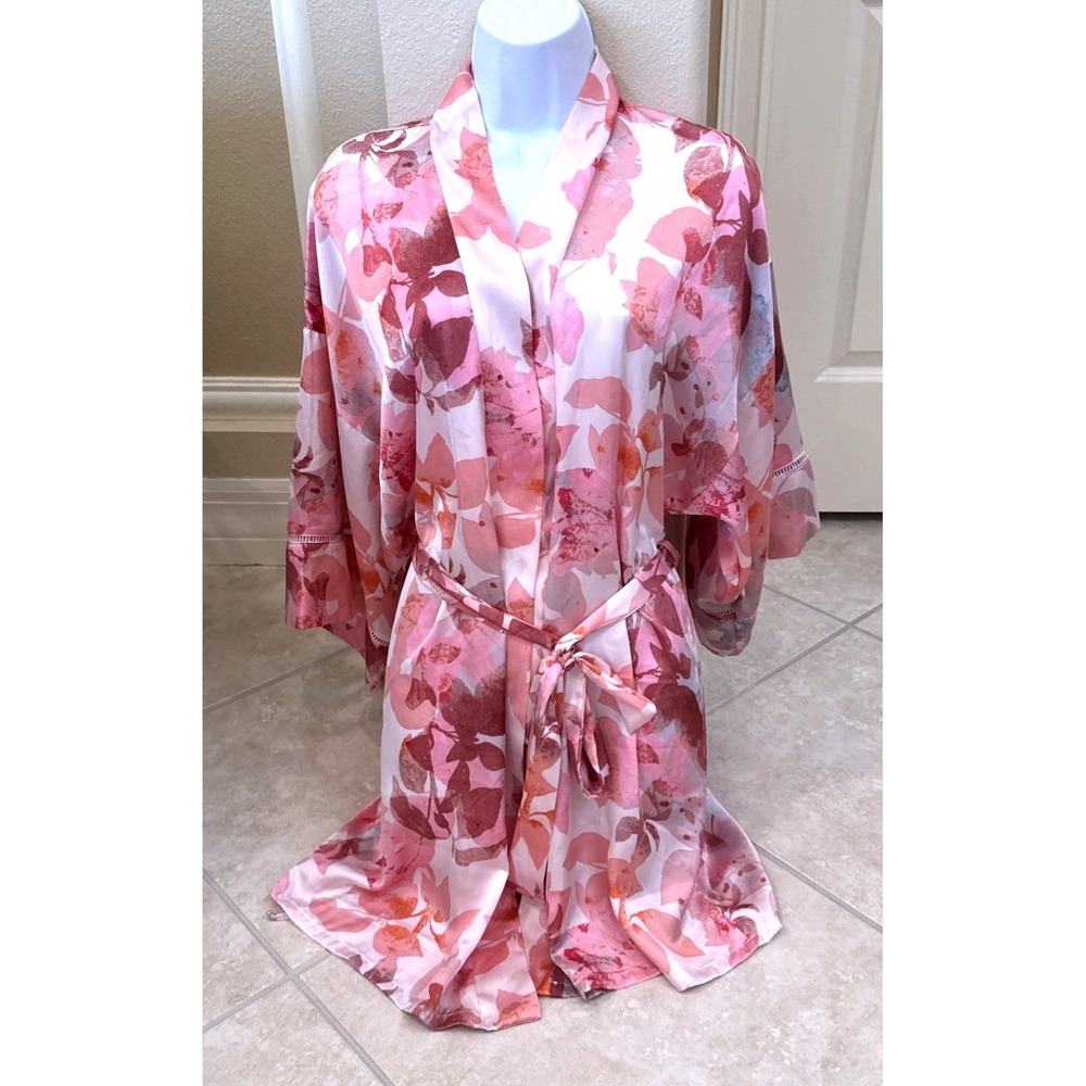 Midnight Bakery Pink Floral Satin Robe Lace Trim Kimono Sleeve XS/S MON130